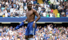 开云足球直播-双重风暴，法国队横扫德国队，安赛龙点燃赛场