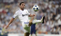 开云足球直播-双城记，英超争冠焦点战与快船硬仗的胜利哲学