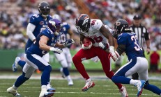 开云体育官网-门迪一夫当关，牙买加防线在阿根廷狂潮中屹立不倒