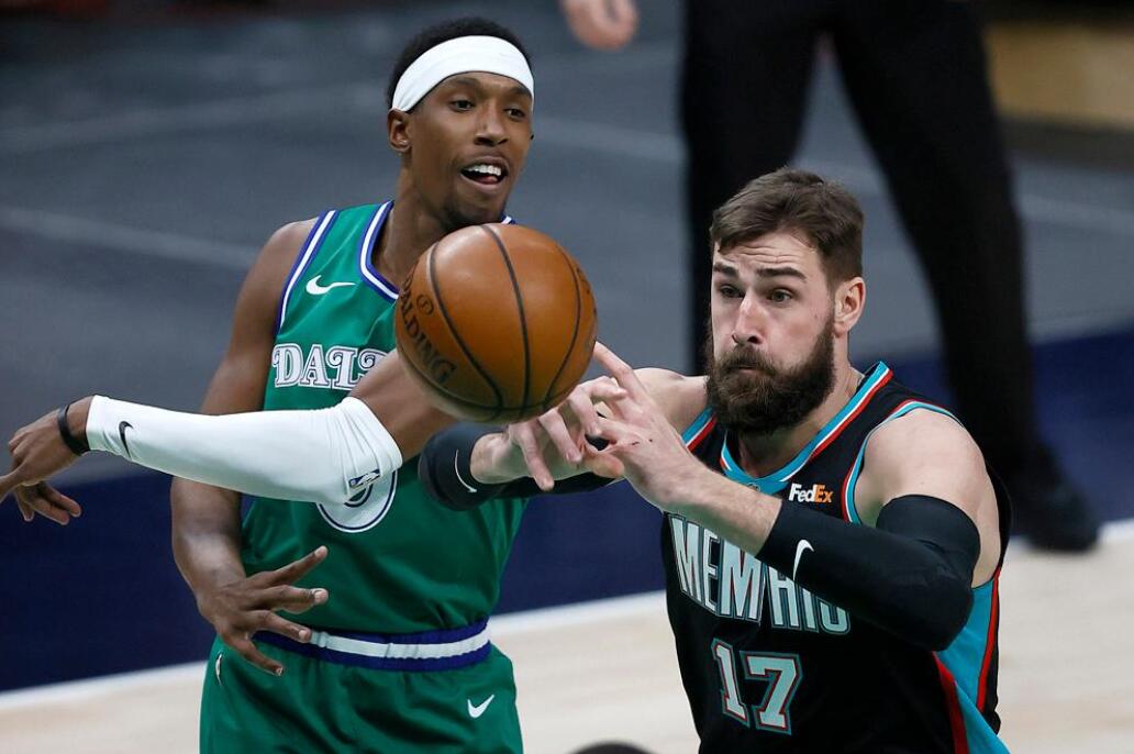 独行侠绝杀步行者，瓦兰丘纳斯完成帽子戏法的简单介绍