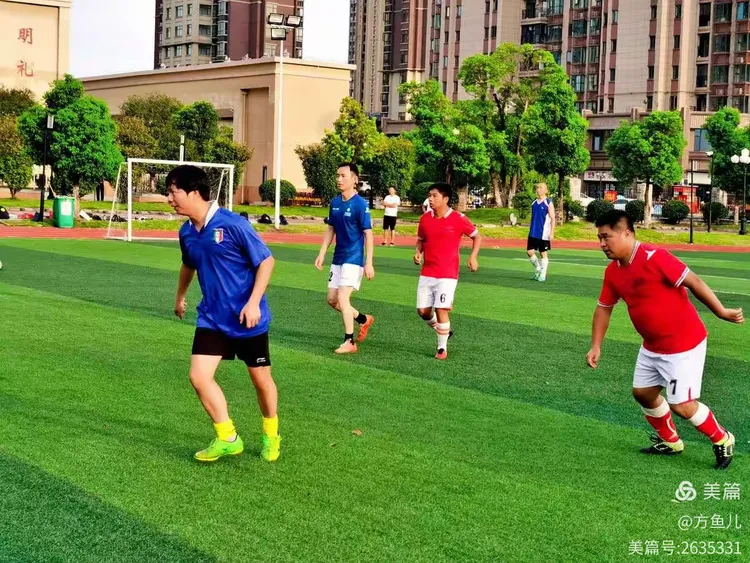 包含十赛决赛，双方队员展开激烈战斗，副分不离的词条