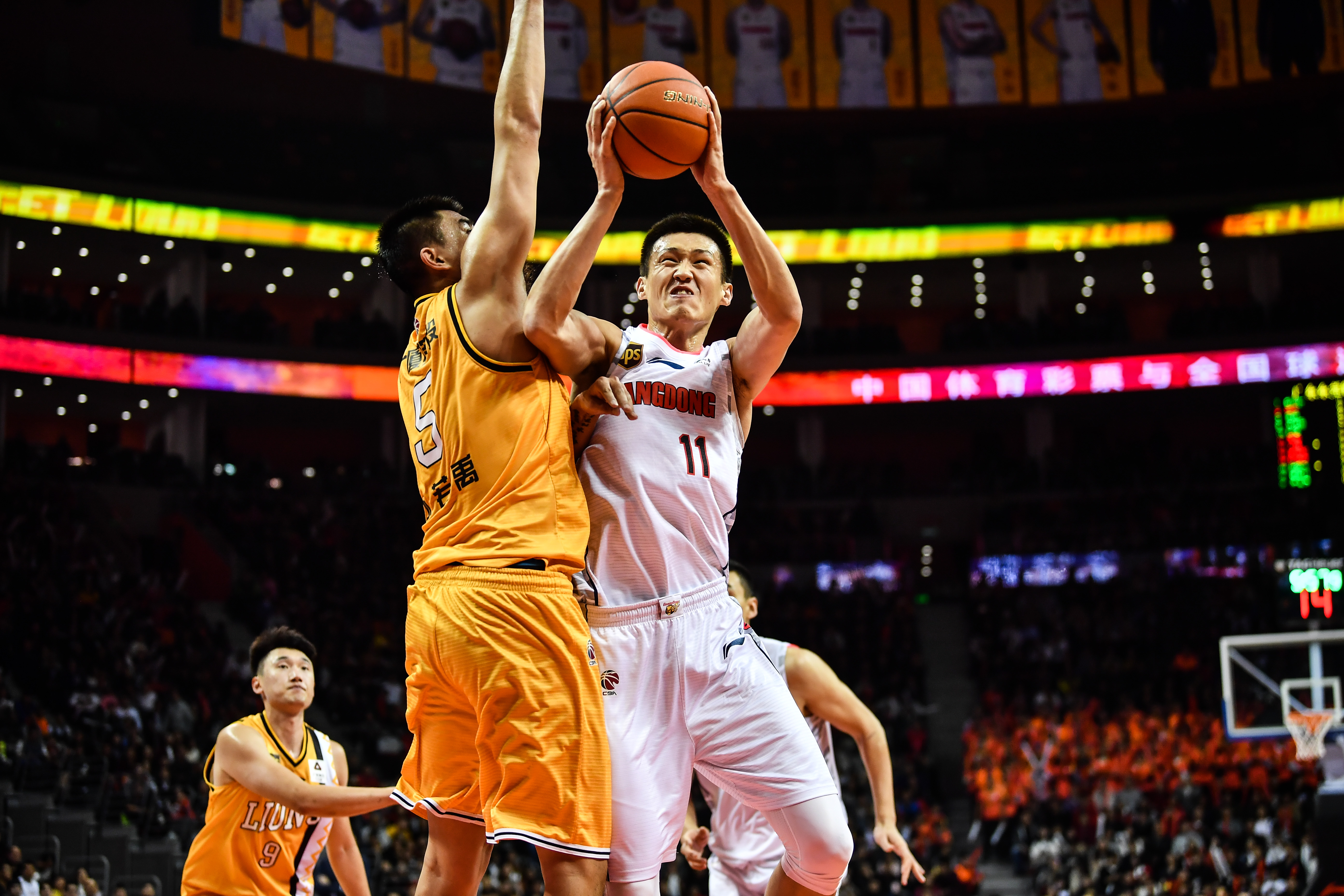 易建联28+10！广东客场击败广州豪取两连胜