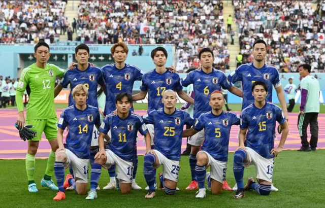 关于日本队轻取韩国队，黄鸭组合统治全场的信息