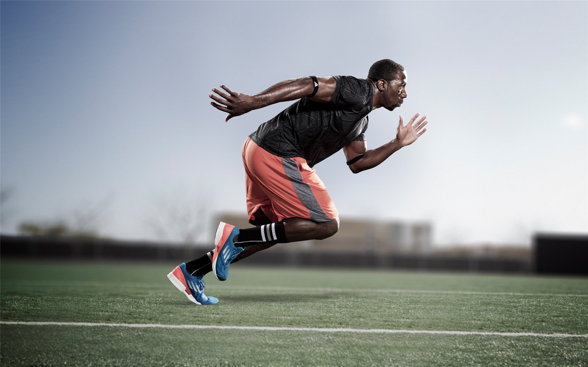 鹰击长空，龙潜西甲，当东方赛场遇见西方德比