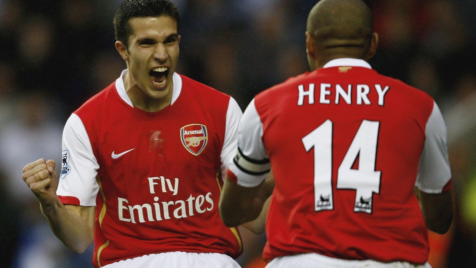 加维点燃赛场，曼联险胜西班牙，一场定义未来的青春对决