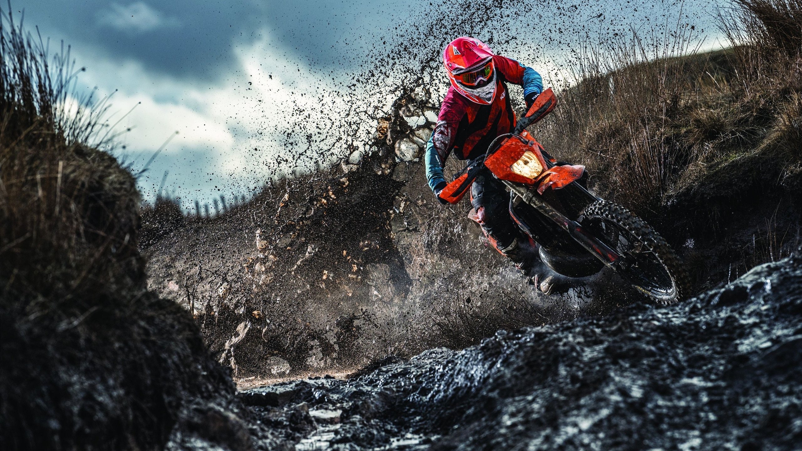 南美风暴席卷亚洲，乌拉圭轻取韩国，阿尔瓦雷斯状态火热预示世界杯新格局